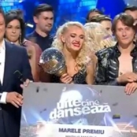 Marius Manole si Olesea Nespeac au castigat marele trofeu UITE CINE DANSEAZA!