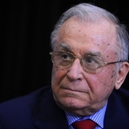 Presedintele Ion Iliescu, vazut de premierul Mihai Tudose: Un om extraordinar pentru timpul sau