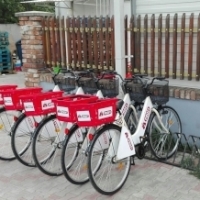 Profi pedaleaza pe o noua idee
