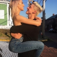 Kristen Hancher a transmis live, pe Instagram, momentul cand facea sex cu iubitul ei