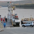 Un tir condus de un sofer bulgar a cazut in Dunare de pe ferry-boat-ul de la punctul de trecere dintre Chiciu si Ostrov