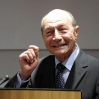 Traian Basescu: Presedintele Romaniei nu-l poate revoca pe primul ministru!