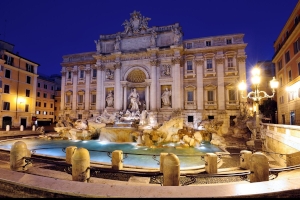 In Fontana di Trevi,  cea mai frumoasa fantana arteziana din Roma, turistii arunca un milion de euro pe an!