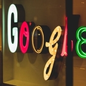 DESCOPERA: 20 de ani de Google, cel mai important motor de cautare online