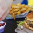 Caloriile in exces se pastreaza in corp sub forma trigliceridelor