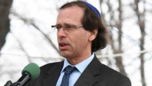 Florian Alexandru, directorul Institutului Elie Wiesel, nu sustine acuzatia de antisemitism facuta de Ilan Laufer la adresa presedintelui Klaus Iohannis