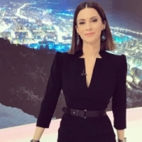 Andreea Berecleanu si-a parasit sotul, pe Andrei Zaharescu, pentru ca in familia ei nu se mai radea
