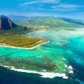 Mauritius: Insula verde, cu ape albastre si plaje albe, care a servit ca model pentru crearea Raiului