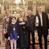 Monica Davidescu si Aurelian Temisan l-au botezat pe fiul jurnalistei Daniela Popa