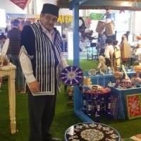 Nedin Geanbai, mester popular din Tatari, Tulcea: Lucrez ca pictor decorator din 1967!