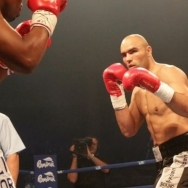 Pugilistul Bogdan Dinu a fost invins prin KO de bulgarul Kubrat Pulev