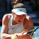 Simona Halep nu s-a accidentat grav la Roma. Ea isi incarca bateriile pentru Roland Garros