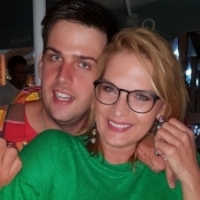 Manuela Harabor l-a invatat pe fiul ei autist sa spuna si sa stie ce inseamna cuvintele: Te iubesc!
