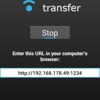 Cu Wifi File Transfer, un program disponibil gratuit in Google Play, poti transfera 
pozele din telefon in laptop fara niciun cablu