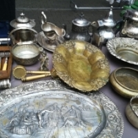 Crina Filisan: Antichitati, precum obiecte din bronz, alama si argint la targul de Craciun de la MTR!