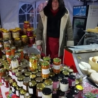 Mariana Gancila, din comuna Stoenesti, Arges, la Targul de Craciun de la MTR, cu produse naturale