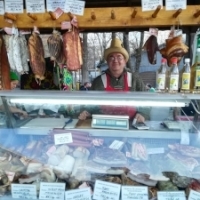 Dumitru Firizan de la S.C. TOTO: Am adus la Piata Taraneasca produse afumate din carne de porc Magalita!