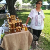 Elena Stan a participat cu produse apicole la targul de Sfintii Petru si Pavel de la Muzeul Satului