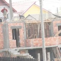 Casa de-a gata va scoate bani in plus din buzunar