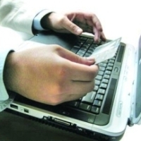 Comertul on-line, verificat de Protectia Consumatorului