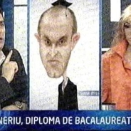 La Antena 3: Papusa blonda imbracata in portocaliu