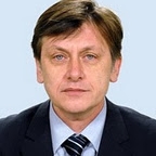 Crin Antonescu: USL va avea o reactie radicala daca alegerile vor fi comasate