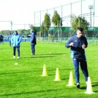 Efort cu zambetul pe buze