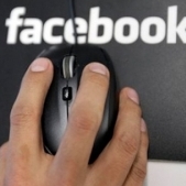 It.bzi.ro: Facebook isi schimba din nou design-ul. Cum va arata