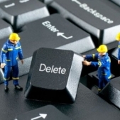 Periodic, faceti curat prin calculator si prin site-urile unde aveti conturi