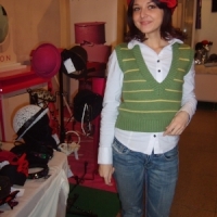 Mihaela Hotaru creeaza palarii si accesorii chic vintage, pe care le gasiti la Sala Dalles