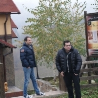Razvan Popescu si Dan Negru au redescoperit romantismul in Pestera!