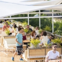 Gastrobar - o terasa la inaltime, aproape de cerul Bucurestiului