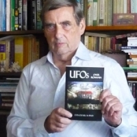 O carte exceptionala de Dan D. Farcas, aparuta in Anglia: UFOs over Romania (OZN-uri deasupra Romaniei)