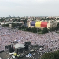 Cati oameni au participat la Mitingul PSD in alb in Piata Victoriei?