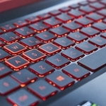 Sindromul privitului la calculator, cunoscut si sub numele suprasolicitarea digitala a ochilor