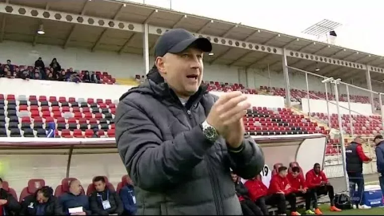 Cornel Dinu: "Edi Iordanescu are meritul ca vorbeste limba romana mai bine decat taticul lui"