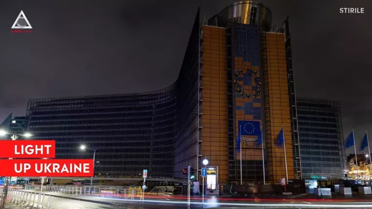 Mai multe institutii celebre au stins lumina, in semn de solidaritate cu Ucraina