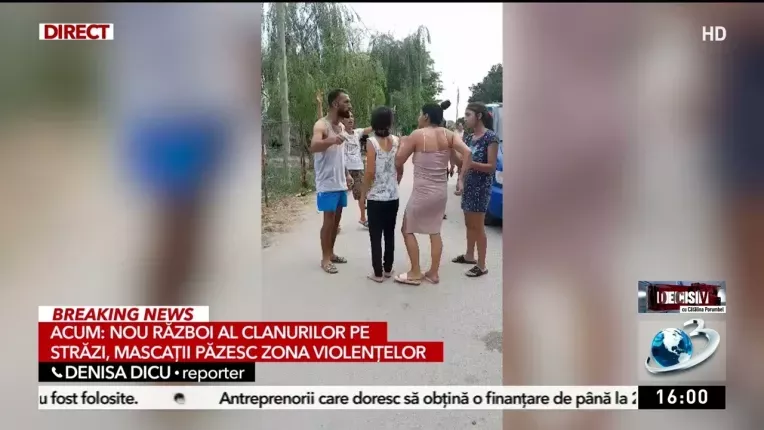 Nou razboi al clanurilor, pe strazile din Clejani: Oameni raniti, case sparte, masini vandalizate