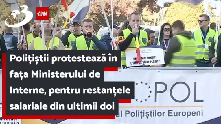 Politistii protesteaza in fata Ministerului de Interne, pentru restantele salariale din ultimii doi