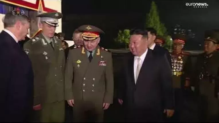 Putin negociaza livrari de armament cu Kim Jong Un. SUA cer Coreei de Nord sa refuze propunerea